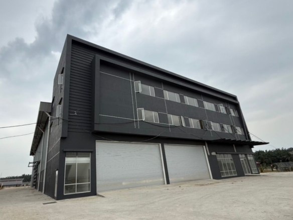 KAPAR, KLANG BRAND NEW DETACHED FACTORY FOR RENT